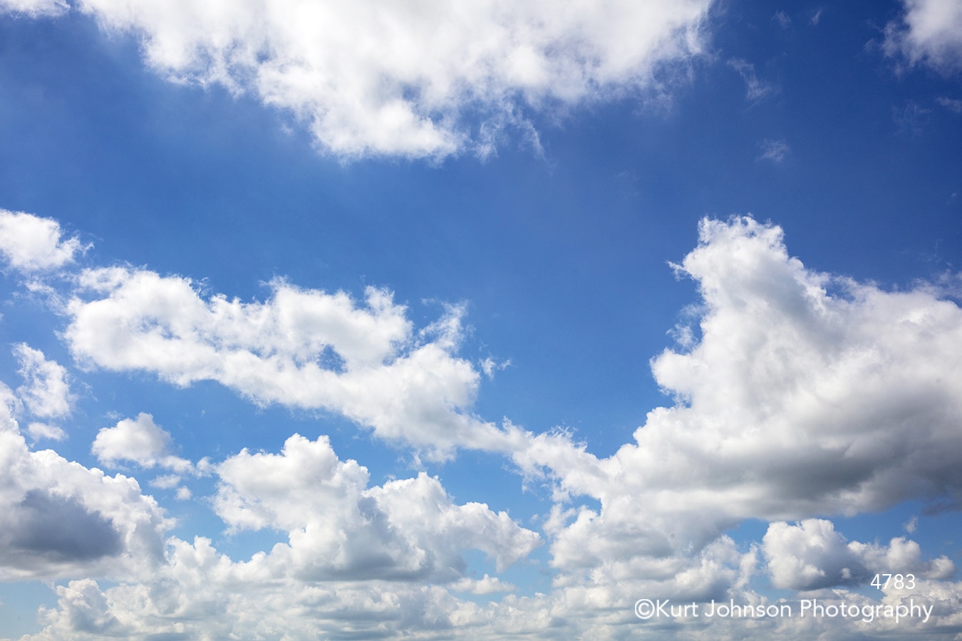 blue sky white cloud clouds soft texture textures landscape landscapes wellness